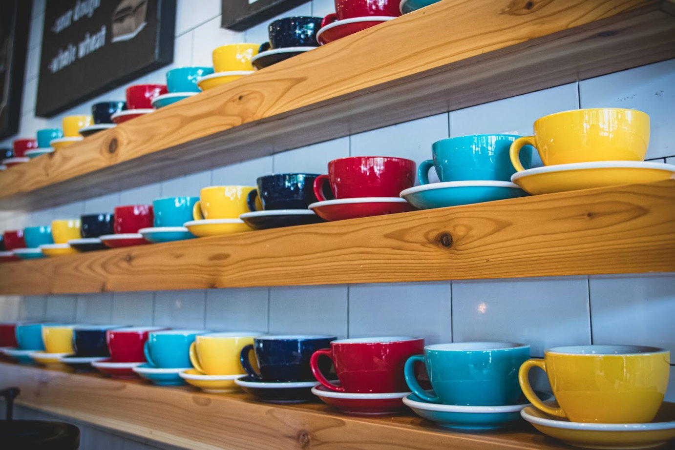 Coffe cups on shelves